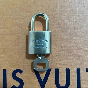 Louis Vuitton Gold Lock And Keyl# 321)